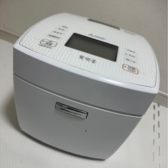 炊飯器の画像