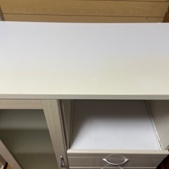 ニトリ食器棚の画像