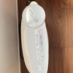 SHARP 加湿セラミックファンヒーターHX-F120-Wの画像