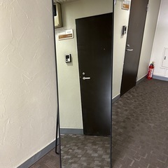 【格安でお譲りします】全身鏡の画像
