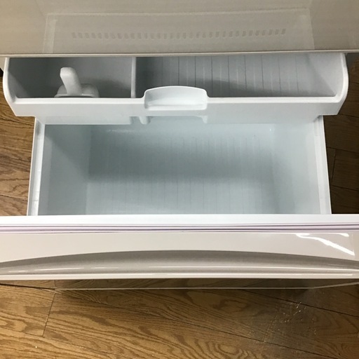 #H-49【ご来店頂ける方限定】TOSHIBAの3ドア冷凍冷蔵庫です