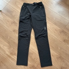 キッズ　ズボン　Tシャツの画像