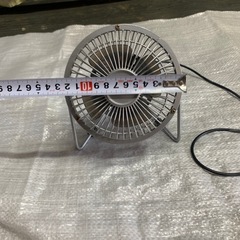 USBミニファン 卓上扇風機 の画像