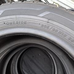 205/60R16 スタットレスタイヤ　3セットあり 1本より販売致しますの画像