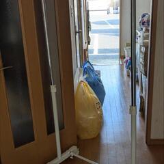 📙☕パイプハンガー     📙☕部屋干しに最適    📙☕横75cm～115cmに伸縮拡大が可能     高さも最大150cmまで調整可能    📙☕キャスター付き【ブレーキ付き】の画像