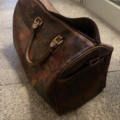 ⚠️8/27まで限定【革製ボストンバッグ】の画像