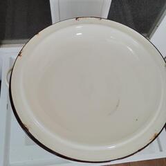 琺瑯　保存容器　中古品の画像