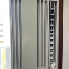 コロナ窓枠冷房の画像