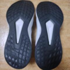 ａｄｉｄａｓスニーカー28.0の画像