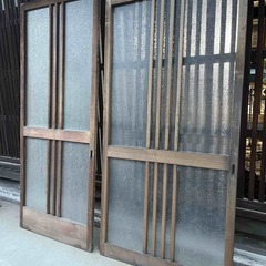 レトロ ガラス戸の画像