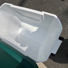 コールマン　クーラーボックス　キャンプ　バーベキューの画像