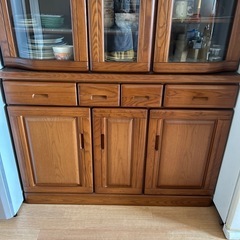 食器棚の画像