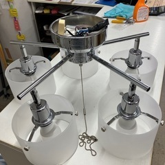 O2508-685 ニトリ 5灯式シーリングライト 年式表記無し 点灯確認済み 電球付き 中古の画像