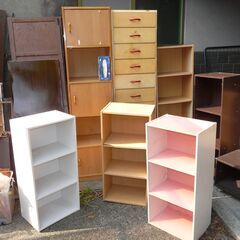 配達先決定🚚　無料配達して5000円支払いします🚚カラーボックス💖ラック・他💖家具の廃材まとめて💖の画像