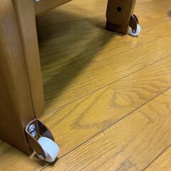 家具調ポータブルトイレの画像