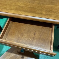 【🌲木製ろくろ脚学習机】昭和レトロ　デスク　センターテーブル　机　カントリー　インテリア　家具　アンティーク調　ウッド　緑　茶色　ブラウン　モスグリーン　引き出し付き　勉強机　年代物　PCデスク　勉強机の画像