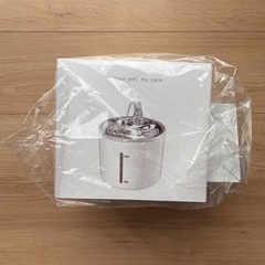 【新品未開封】自動給水器 犬 猫 ステンレス製 2.6Lの画像