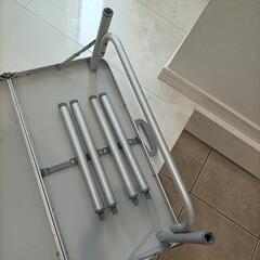 アウトドアテーブルの画像