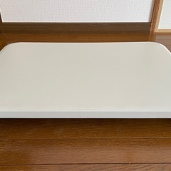 【軽量】折りたたみ机の画像