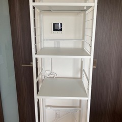キッチン収納／冷蔵庫上ラック／ゴミ箱上ラック 【幅50〜80cm伸縮可・2口コンセント付き】 電子レンジラック／洗濯機ラック／レンジ台／収納ラックの画像