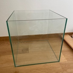 GEX ガラスの水槽の画像
