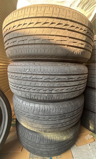 ブリヂストン215/55/17
夏タイヤ