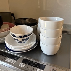 お皿まとめての画像
