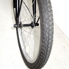 黒い自転車の画像