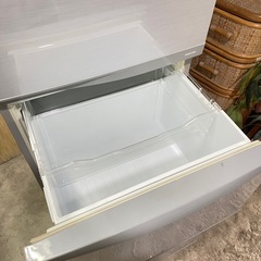 💥激安💥🏅安心保証付き🏅TOSHIBA 冷蔵庫　GR-34ZY 容量340L製造年2013の画像