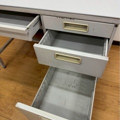 早い者勝ち机 オフィス 家具 インテリア オフィス用 デスク テーブル の画像
