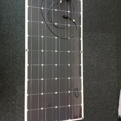 柔性ソーラーパネル　太陽光発電　DIY 車中泊　キャンピングカーの画像