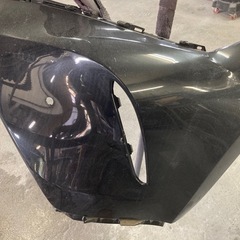 ハリアーフロントバンパー中古の画像