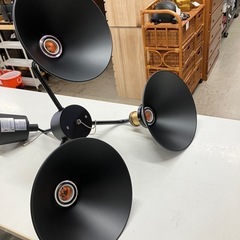 O2508-686 ニトリ 3灯式シーリングライト 年式表記無し 点灯確認済み 電球無し 中古の画像