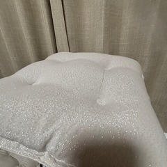 チェアパッド　4点セット　グレージュの画像