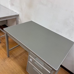 早い者勝ち 机 デスク テーブル オフィス オフィス家具 オフィス用の画像