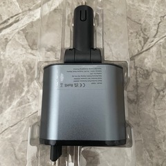 新品⭐️コート内蔵型　車載ソケットの画像