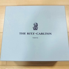 リッツカールトン-ワイングラス/ブルーゴブレットの画像