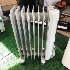 デロンギ　オイルヒーター　HJ0812の画像