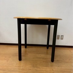 早い者勝ち 無料 タダ テーブル 木製 机 家具 シンプル の画像