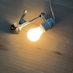 電球　クリップスタンドの画像