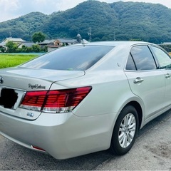 トヨタ　クラウン　ハイブリッドの画像