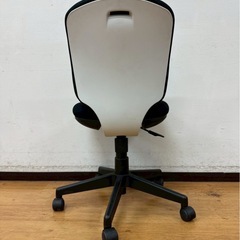 早い者勝ち オフィス 椅子 イス キャスター付き チェア 家具 インテリア シンプル 黒 ブラック ホワイト 白  オフィス用家具 の画像