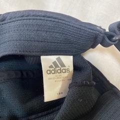 adidas キャップ黒の画像