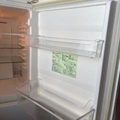 冷蔵庫　1000円お渡しします。の画像