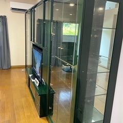 TVボード　付き　リビング飾り棚　定価190万円　引き取りの方のみ可能の画像