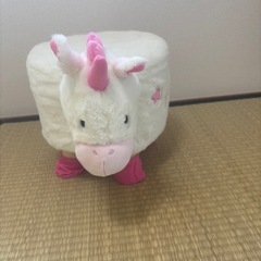 スツールユニコーンカバー付きの画像