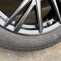 【美品】ブリヂストンVRX3 215/55R17 ヴァーレンW06の画像