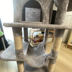 決まりました。キャットタワーあげます。 説明読んでください
の画像