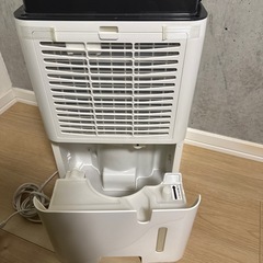コンプレッサー式除湿機　除湿器の画像
