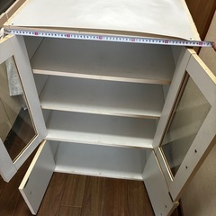 食器棚の画像